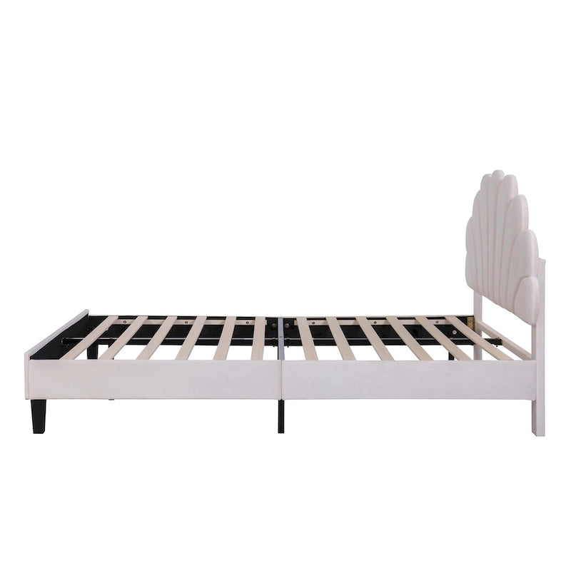 Letto imbottito con testiera floreale