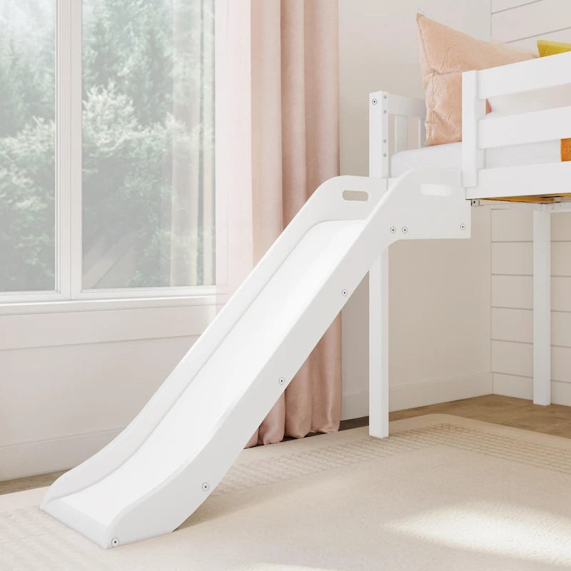 Classico letto a soppalco basso per due persone con scale, scivolo facile e tenda