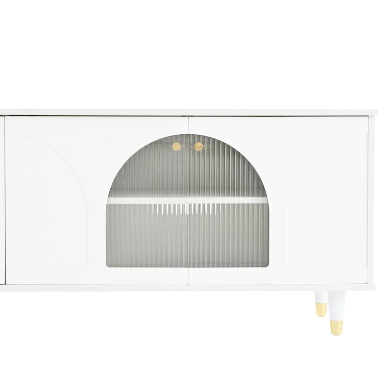 Elegante consolle multimediale con maniglie dorate e ante in vetro a coste ad arco