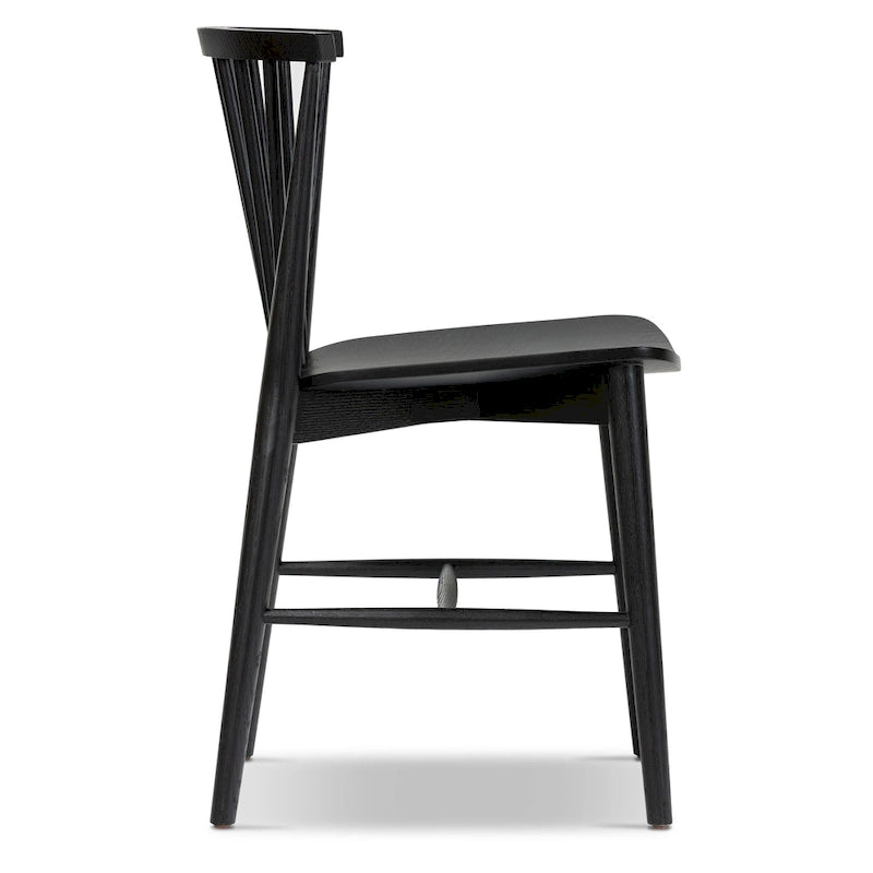 Sedia da pranzo Mid-Century con schienale a fusi e struttura in legno massello - Rovere, Noce o Nero