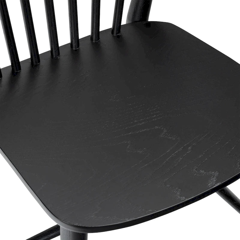 Sedia da pranzo Mid-Century con schienale a fusi e struttura in legno massello - Rovere, Noce o Nero